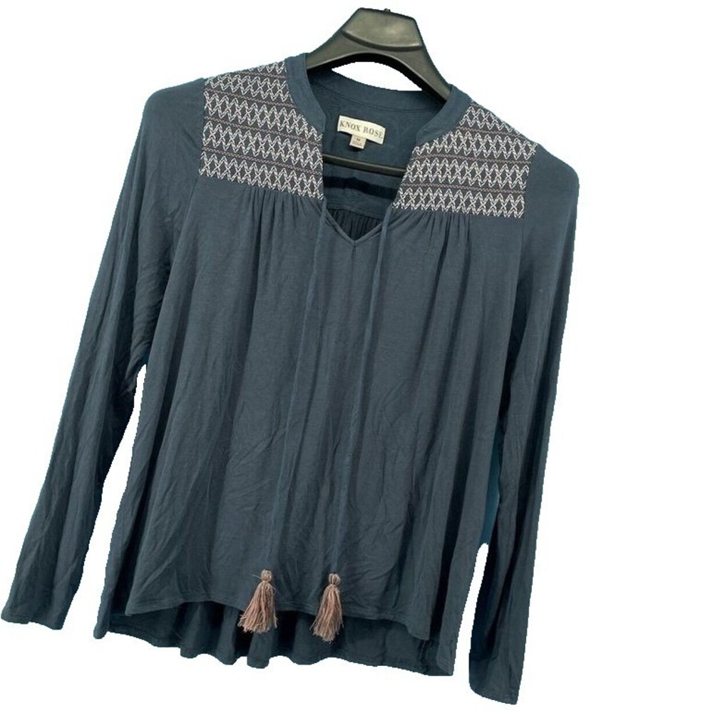 Knox Rose Top Women's‎ Medium Blue Embroidered Bell Sleeve Boho Hippie Artsy